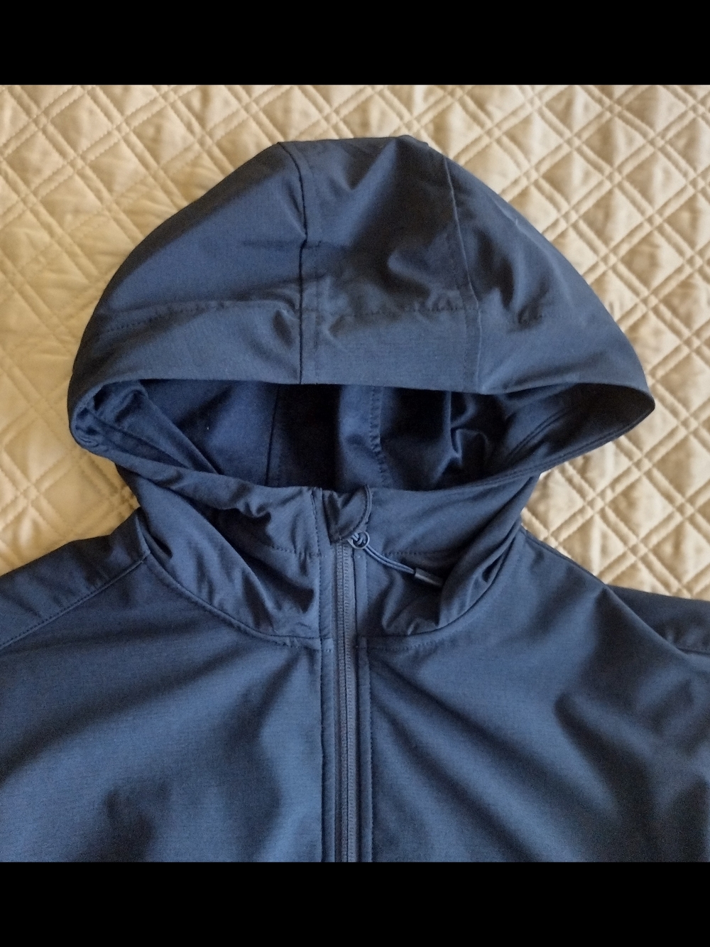 3/$30 Black FiiO Hooded Zip-Up Jacket